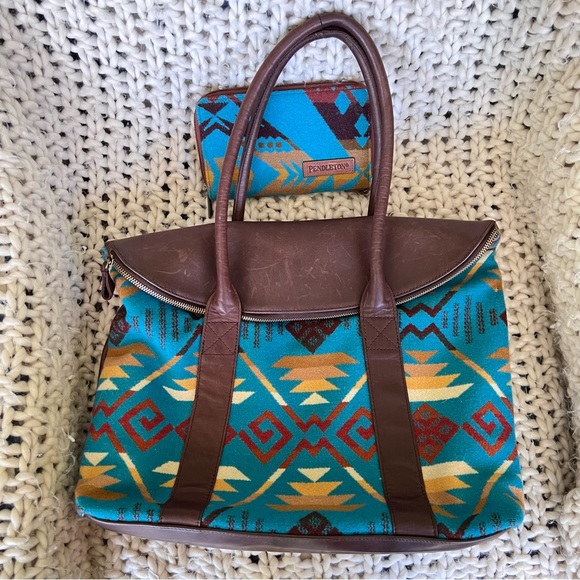 Pendleton Handbags - PENDLETON COYOTE BUTTE LEATHER SOUTHWESTERN LEATHER OVERNIGHT TOTE + WALLET SET